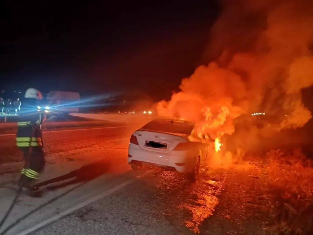 Hatay’da Seyir Halinde Araç Yangını