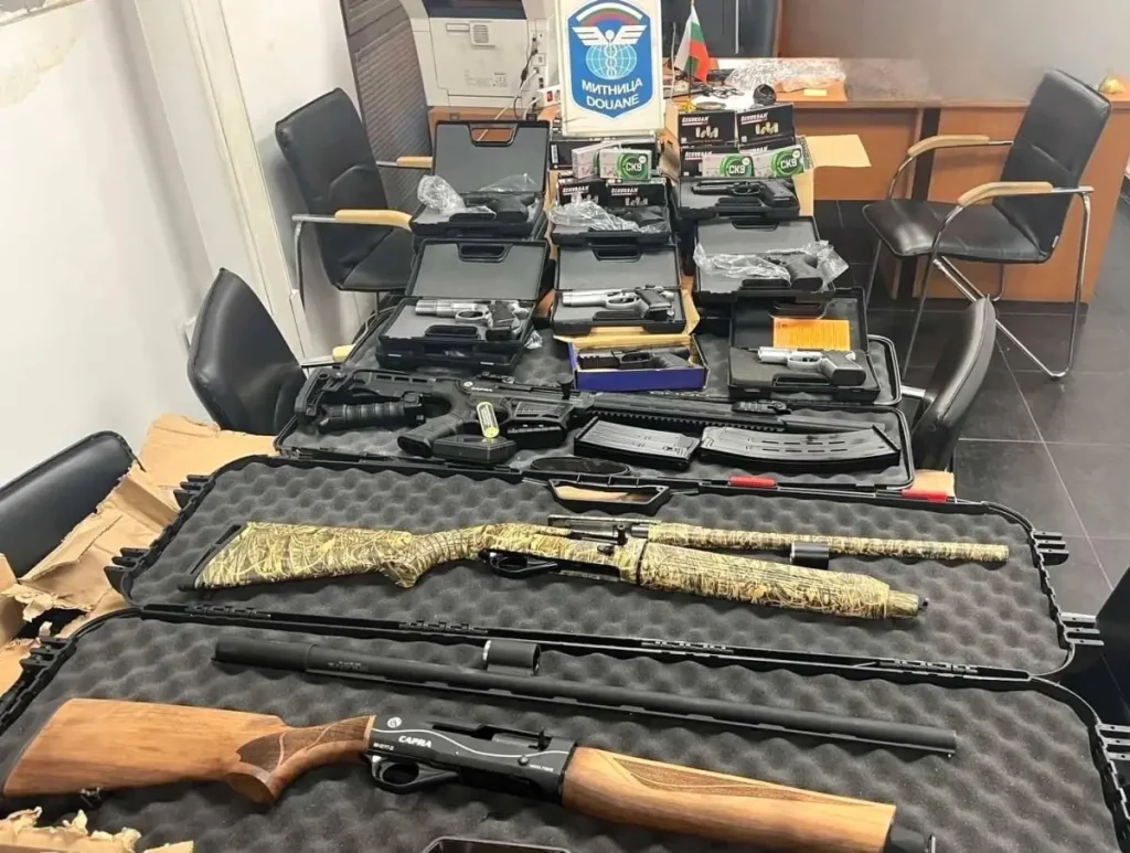 Kaçak Silah Sevkiyatı Bulgaristan’da Yakalandı