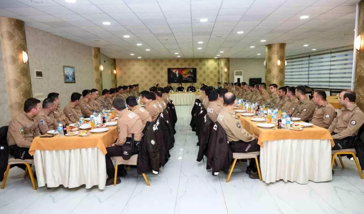 Emniyet Müdürü Bekçilerle Toplandı