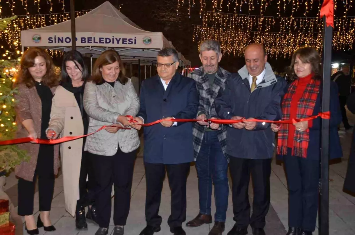 Sinop’ta yılbaşı pazarı açıldı