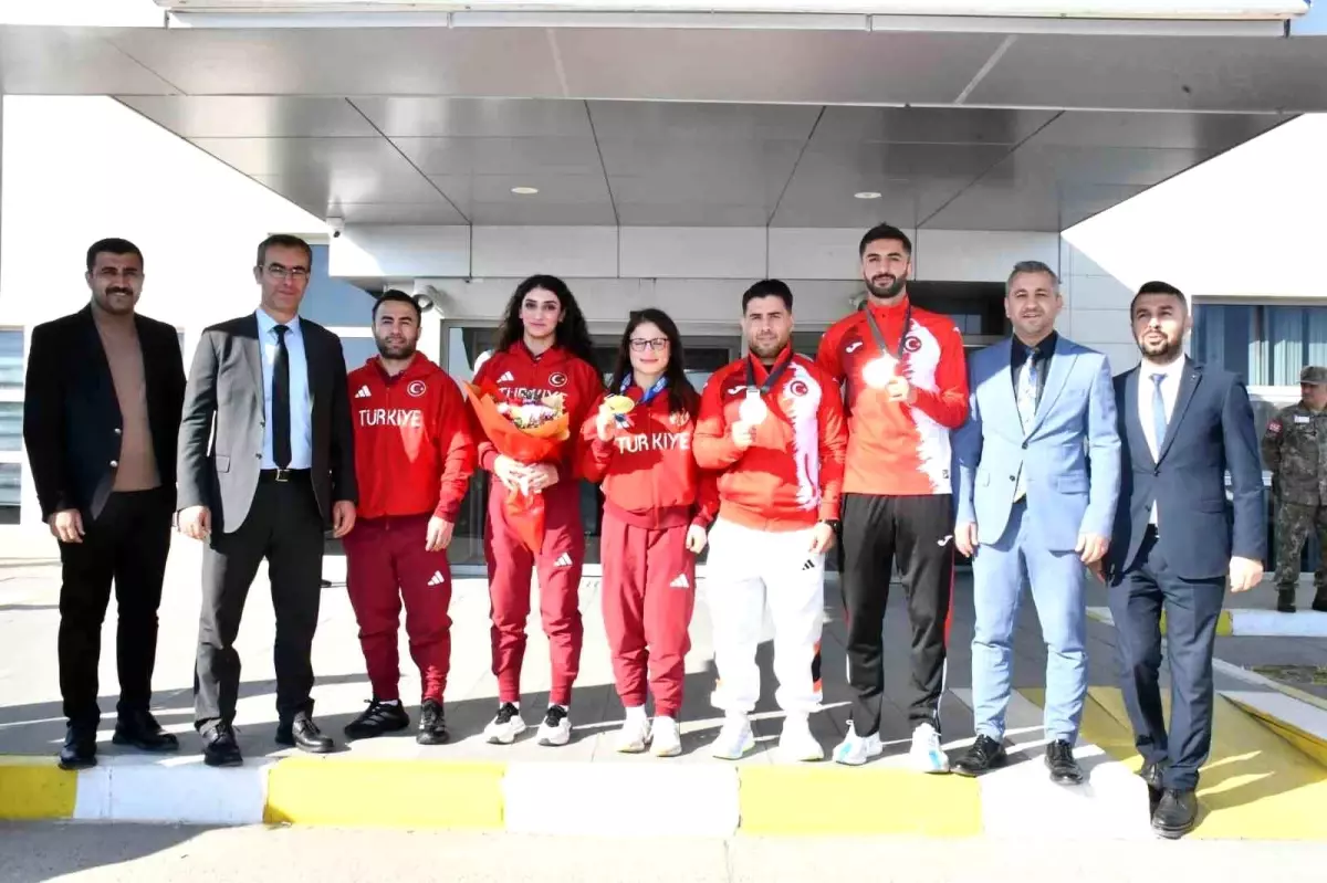 Şırnak, Şampiyon Sporcuları Coşkuyla Karşıladı