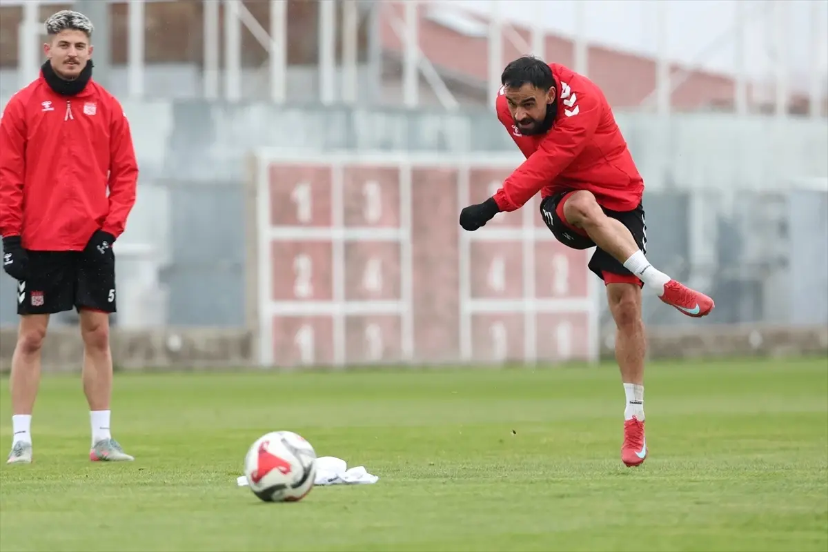 Sivasspor, Çorum FK Maçına Hazırlıklarını Hızlandırıyor