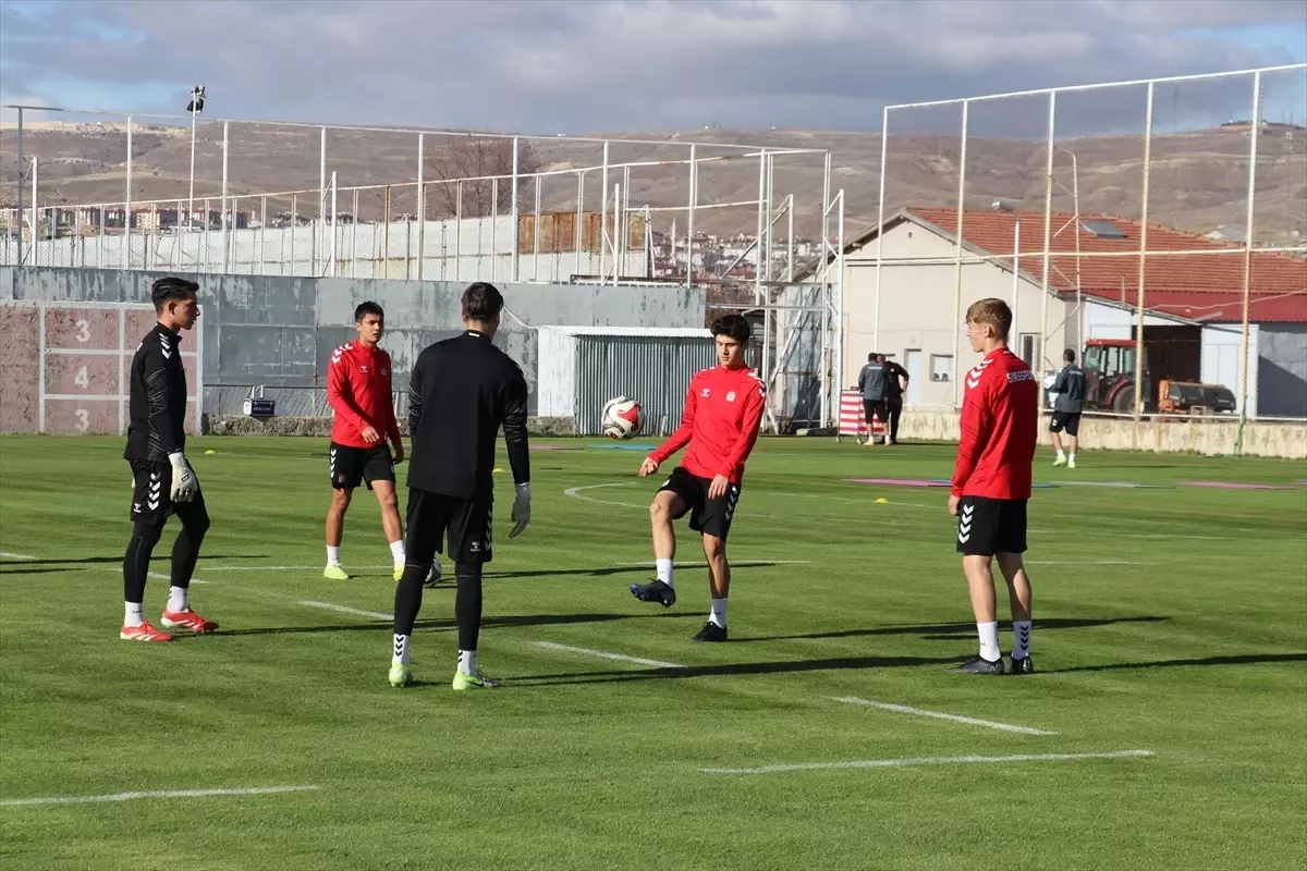 Sivasspor Çorum FK Mücadelesinde Umutlu: Altıparmak’tan Kritik Açıklamalar