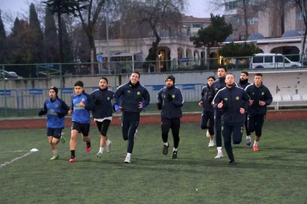 Söğütspor’da Keyifler Yerinde: 3 Galibiyet Ardından Liderle Mücadeleye Hazır