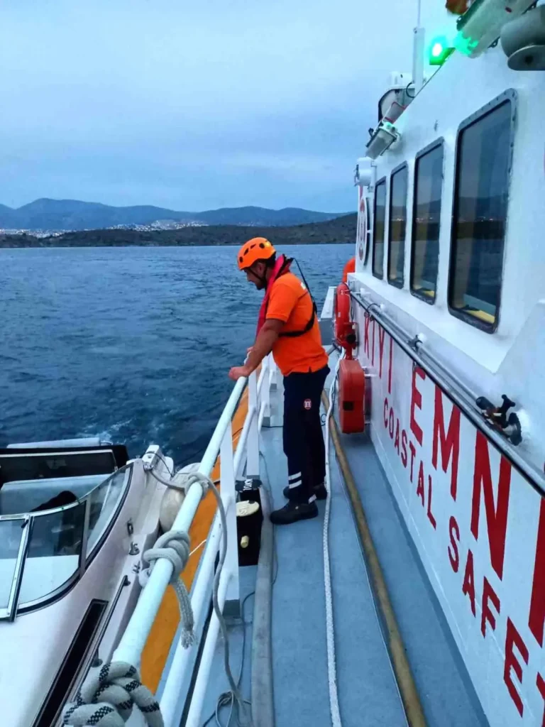 Bodrum’da Su Alan Tekne Kurtarıldı