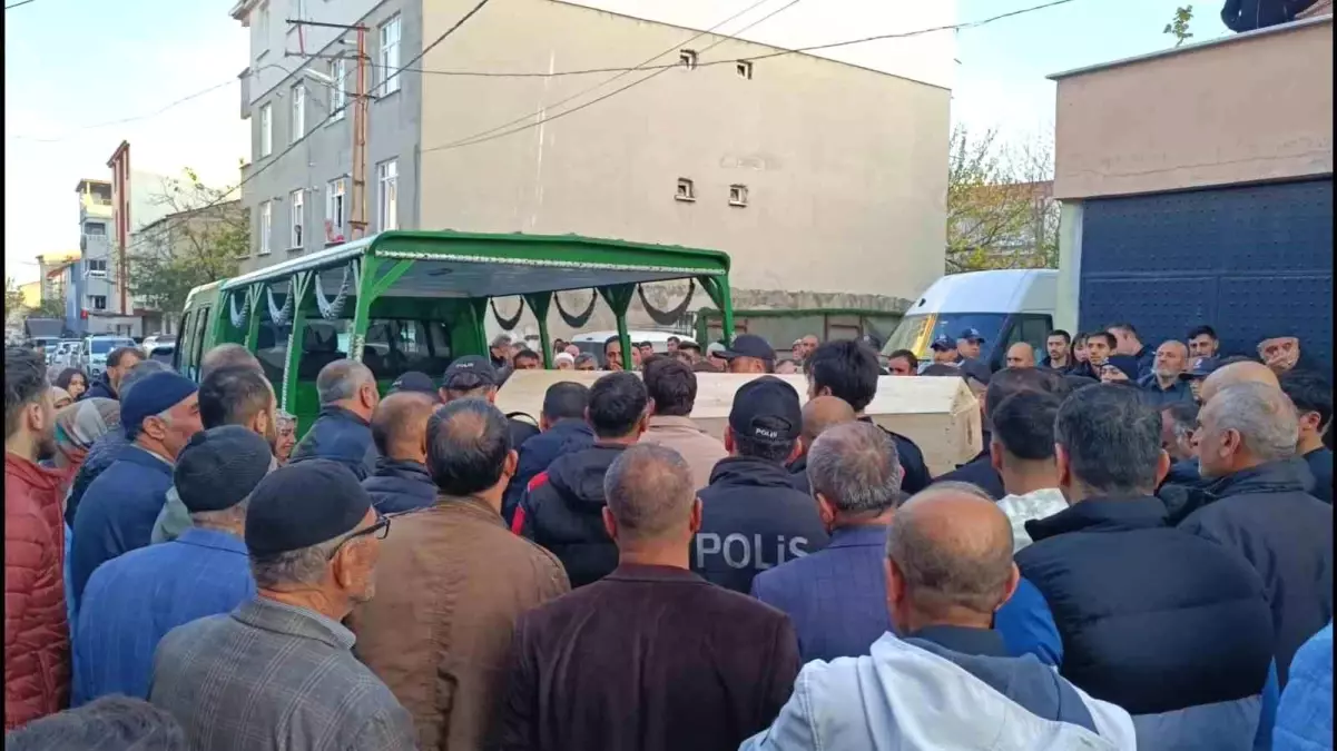 Sultanbeyli’de 25 Yaşındaki Genç Kadın Silahla İntihar Etti: Şok Edici Detaylar