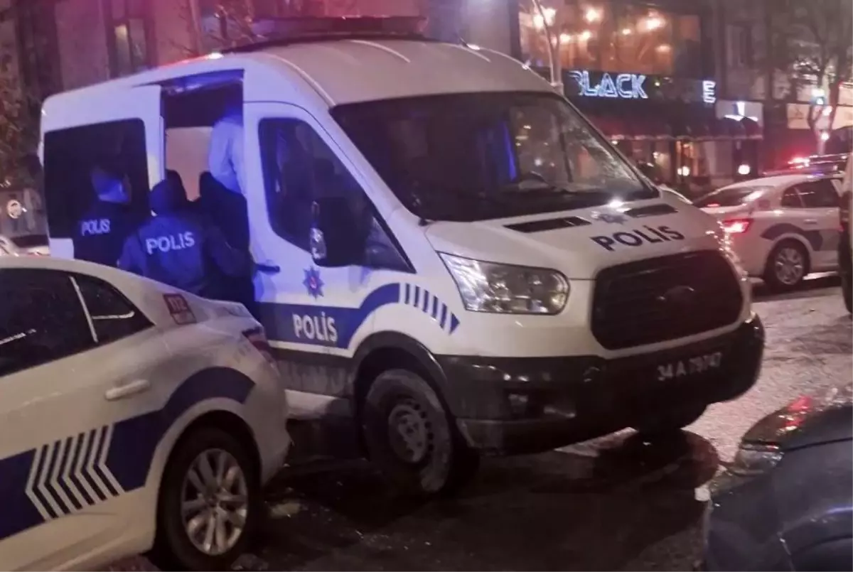 Sultangazi’de Alkollü Kavga: 2 Yaralı