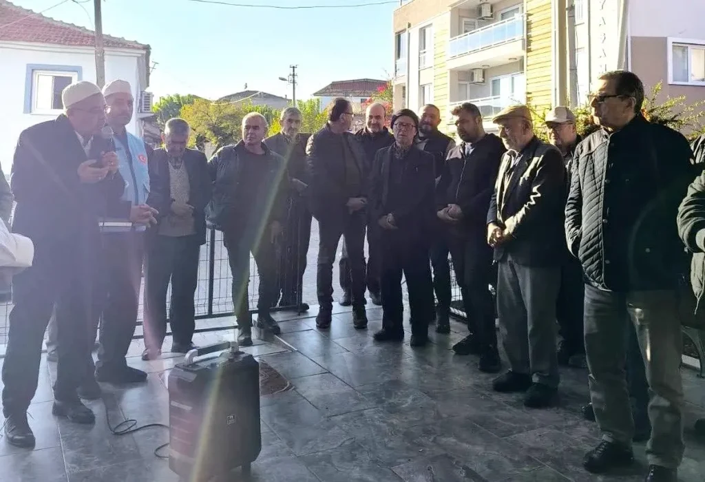 Umre Yolcuları Uğurlandı