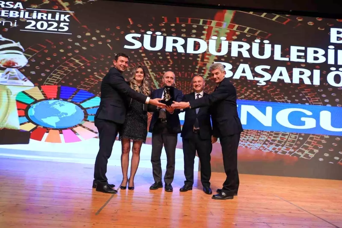 Penguen Gıda, Bursa Sürdürülebilirlik Ödülünde Başarı Ödülünü Kazandı!