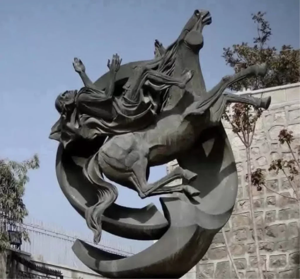 Şam’da Aziz Paul Heykeli Çalındı – Papa’nın 1999’lu Hediye Statüsü Göz Altına Alındı