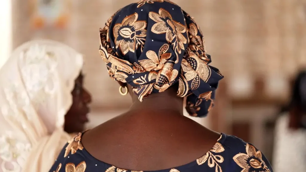 Gambiya’da Taba Bağımlılığı Artıyor: Kadınların Sessiz Çığlığı ve Sağlık Krizi