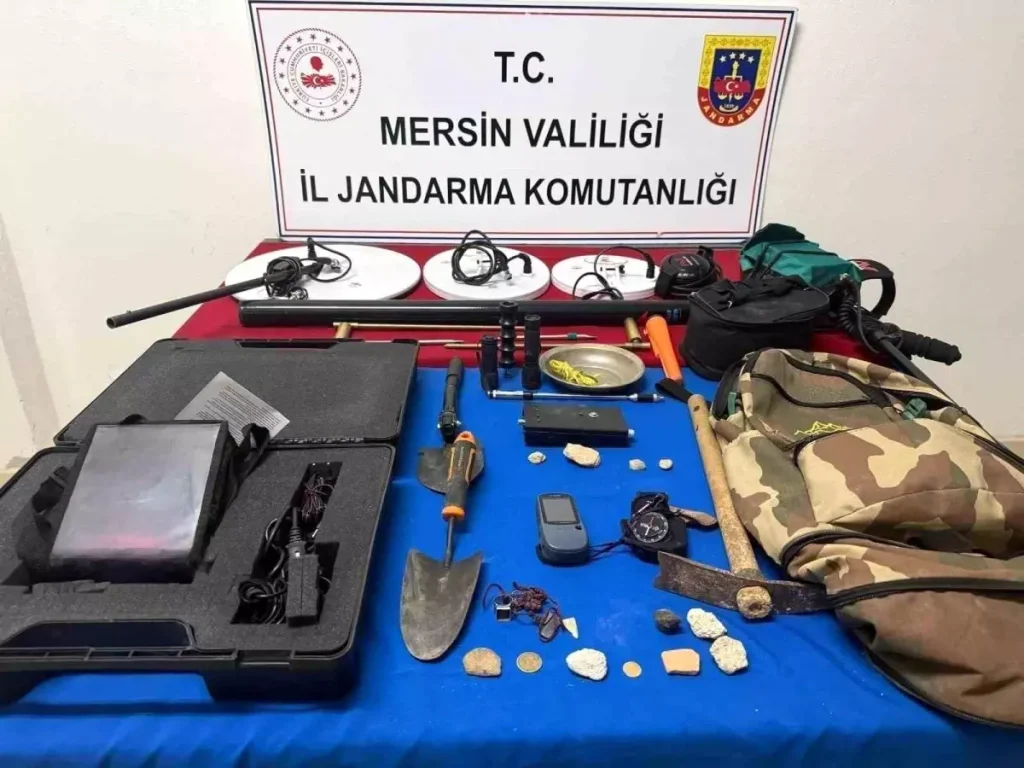 Mersin’de Kaçak Kazı Operasyonu: Jandarma Tarihi Eseri Ele Geçirdi