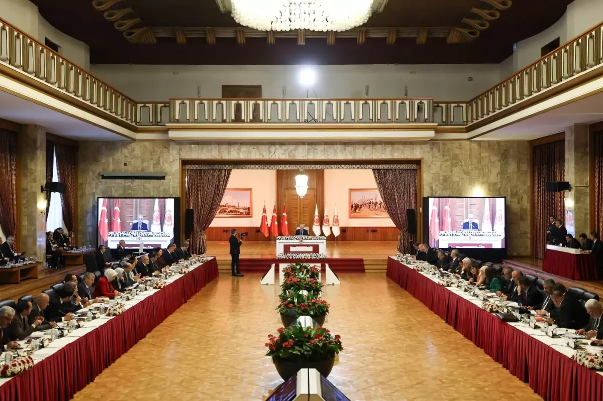 CHP’den Meclis’e 17 Sayfalık Demokrasi ve Terörle Mücadele Raporu: Siyasi Partiler Çatışıyor