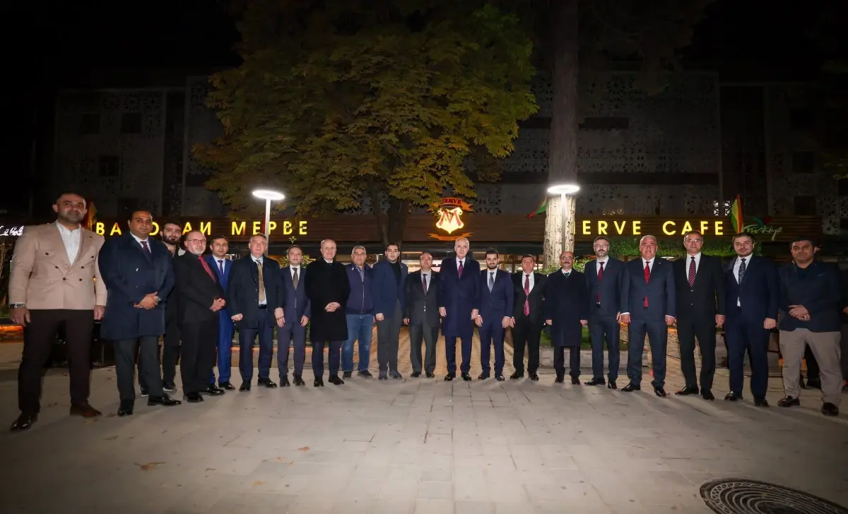 Kurtulmuş’tan Tacikistan’da Türk İş İnsanlarıyla Görüşme ve Ekonomik İşbirliği Mesajı