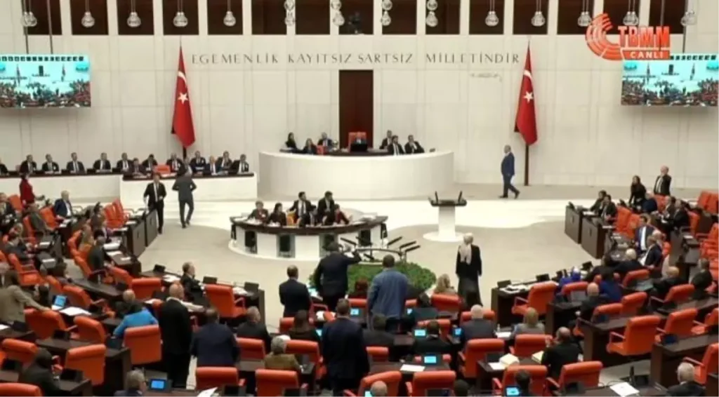 TBMM’de bütçe maratonunda ‘savunma sanayinden kimler rahatsız’ gerginliği