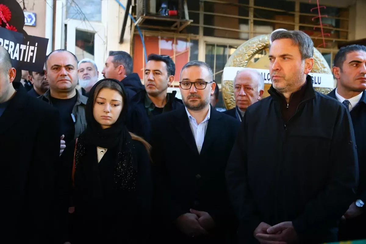 TCMB Başkanı Fatih Karahan’ın Annesi Defnedildi