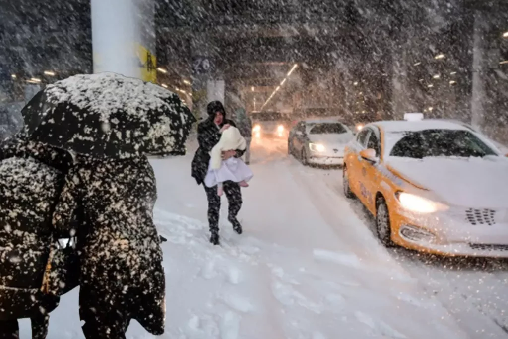 Temkinli Yorumlarıyla Tanınan Uzmandan İstanbul İçin Kar Tahmini! Yılbaşı İhtimali Daha da Arttı