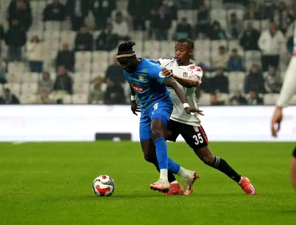 Tiago Djalo Cezalı Duruma Düştü