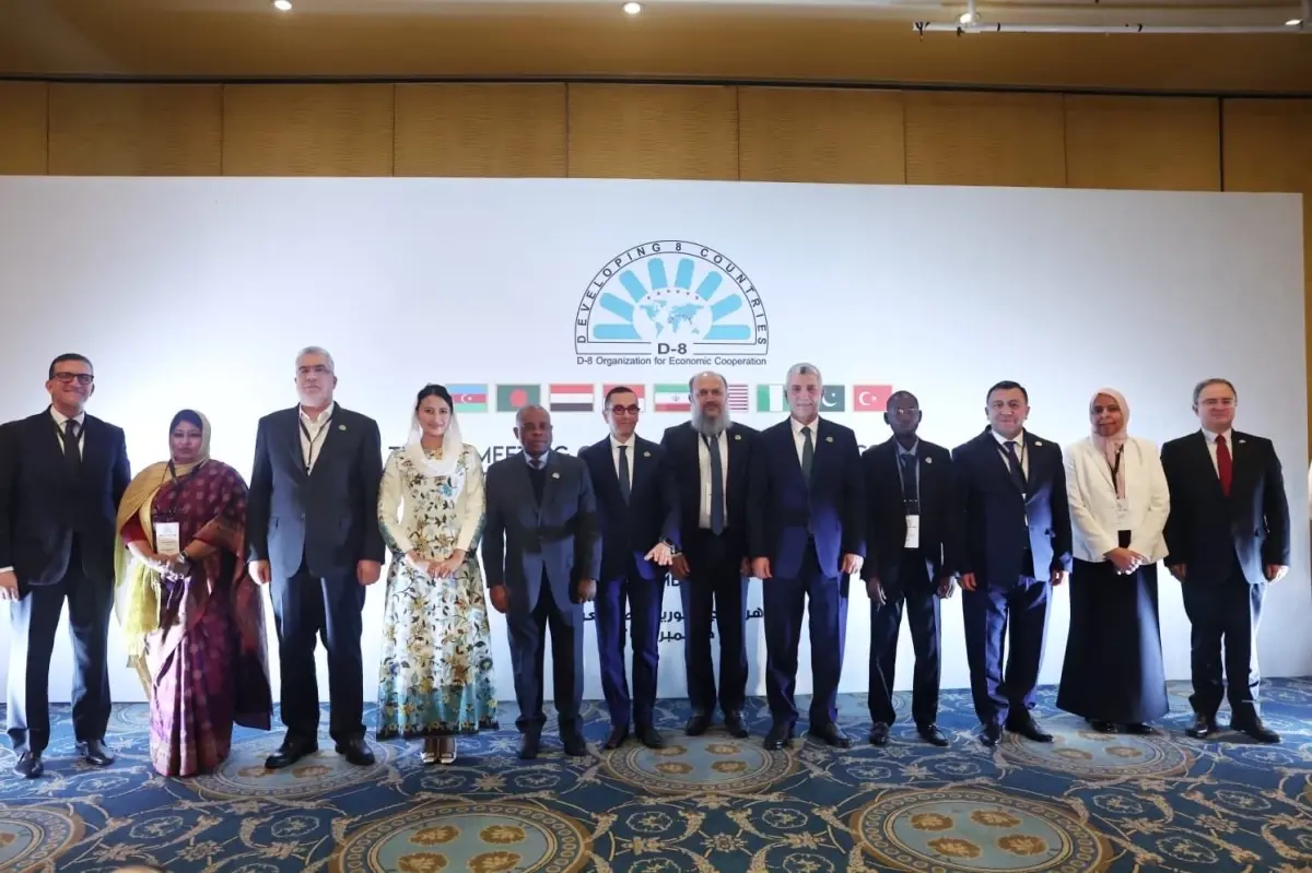 Ticaret Bakanı Ömer Bolat, Kahire’de D‑8 Zirvesi’nde Kritik Açıklamalarda Bulundu