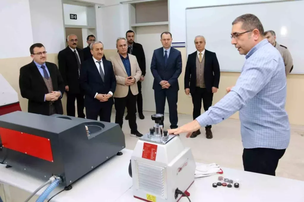 KTSO Heyeti TOBB Teknik Bilimler MYO’yu Yerinde İnceledi ve Sanayi‑Eğitim Entegrasyonunu Güçlendirdi