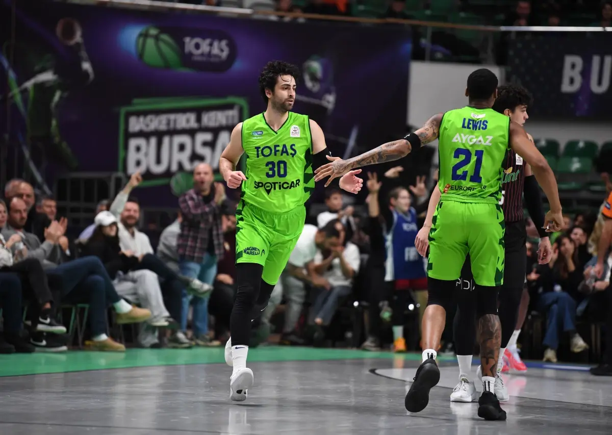 TOFAŞ, Manisa Basket’i 80-62 Yendi