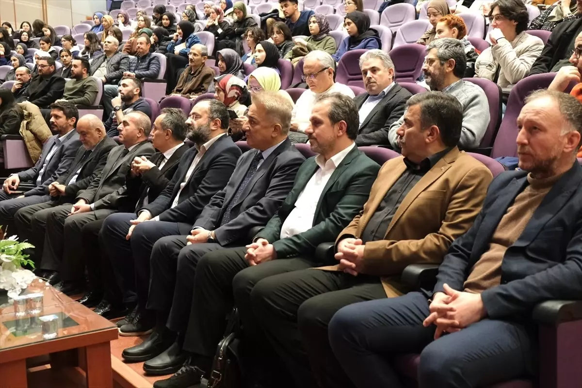 TOGÜ’de “Kayıp Coğrafyanın İzinde: Doğu Türkistan” Söyleşisi Büyük İlgi Gördü