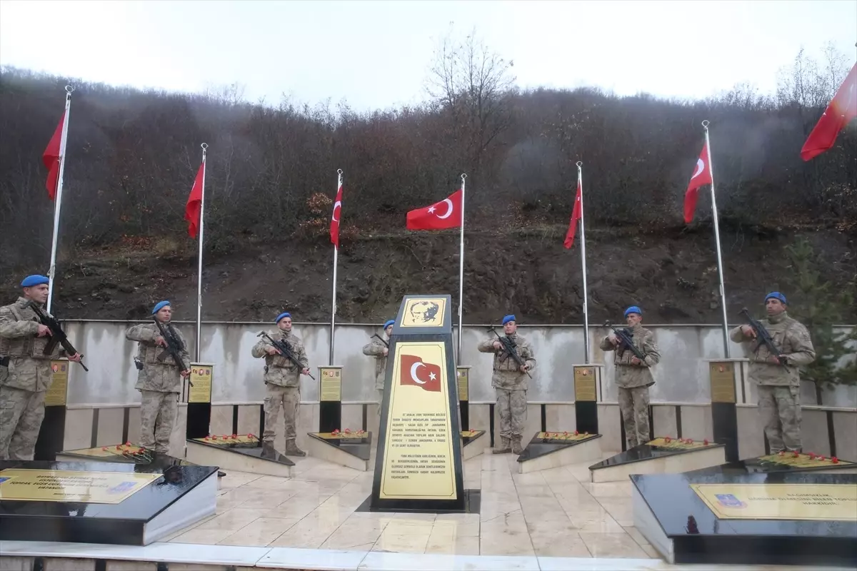 Tokat’ta 16 yıl önceki terör saldırısında şehit olan 7 asker anıldı