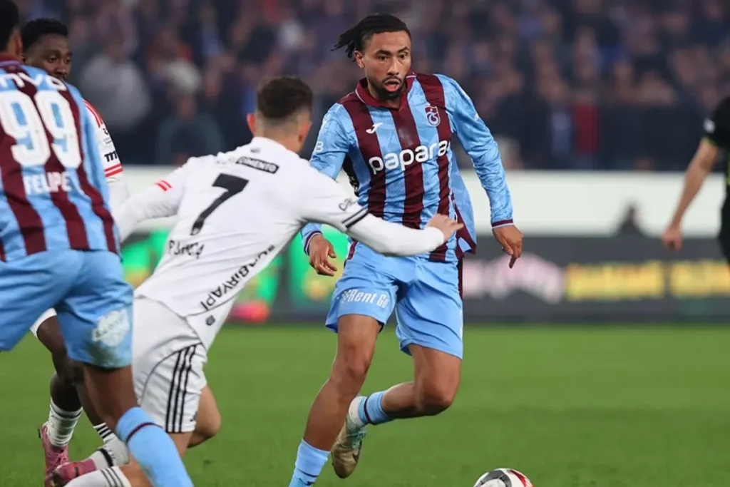 Trabzonspor’a iki yıldızından kötü haber