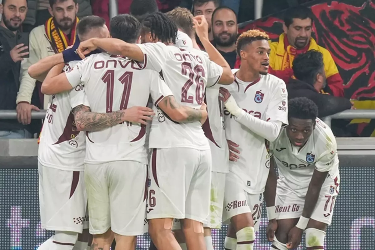 Trabzonspor’da 2 yıldız futbolcu Beşiktaş maçında cezalı duruma düştü