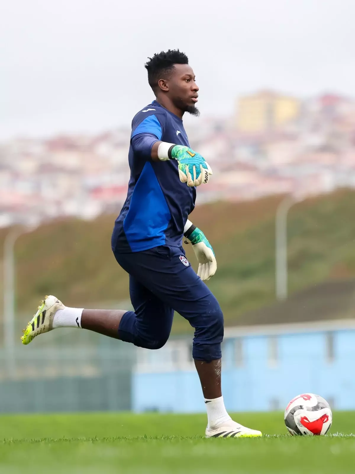 Trabzonspor, Beşiktaş Maçına Hazırlanıyor: Antrenman Detayları ve Takım Stratejisi