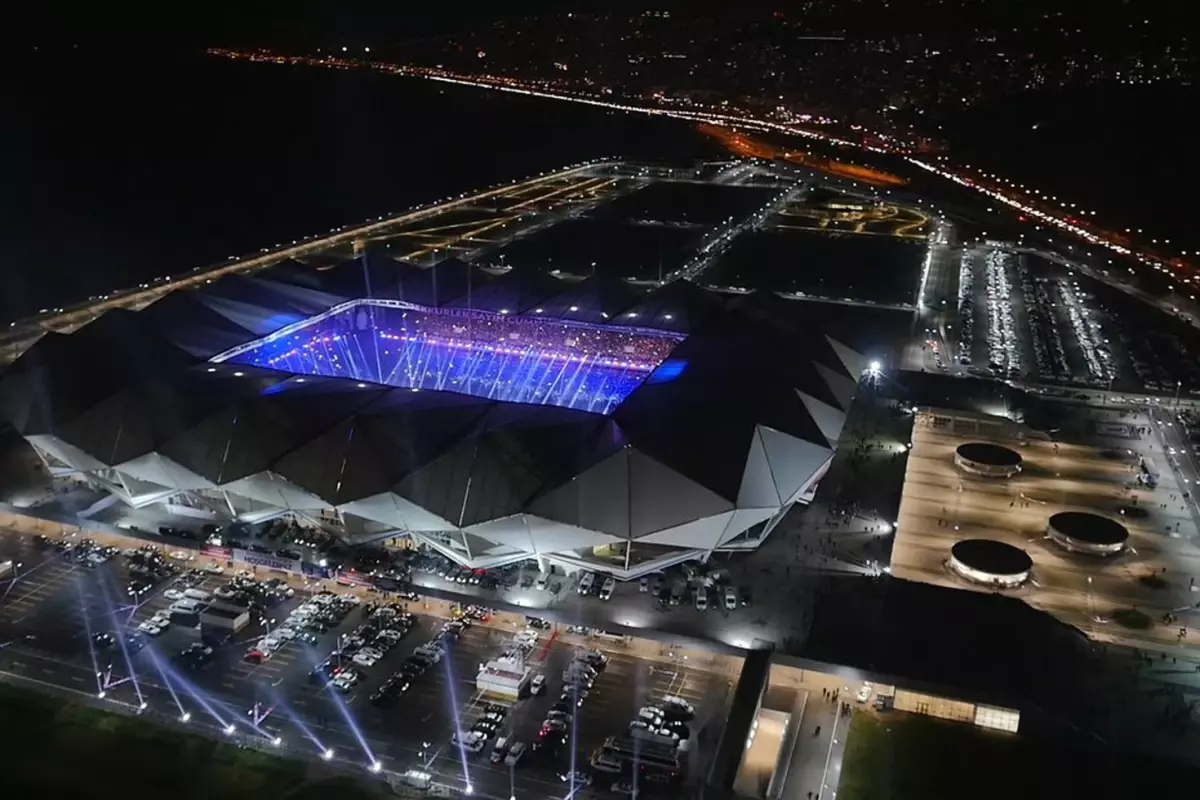 Trabzonspor’un Net Borcu 3,698 Milyar TL Olarak Açıklandı