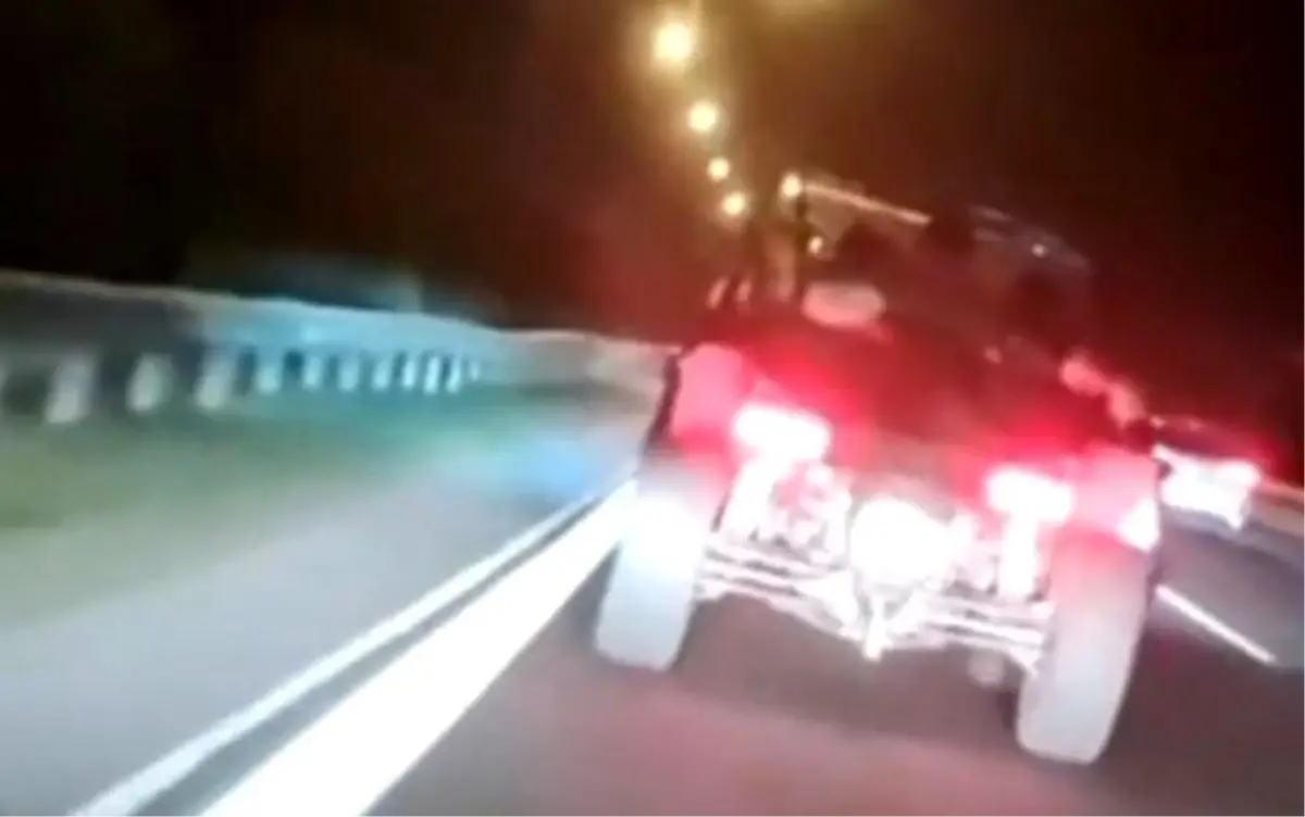 İzmir’de Tehlikeli Sürücü Yakalandı