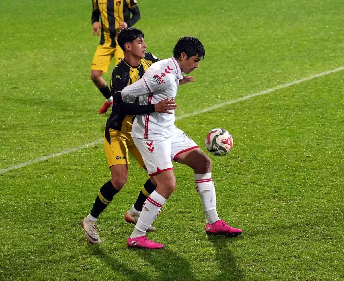 İstanbulspor, Sivasspor’u 2-1 Mağlup Etti