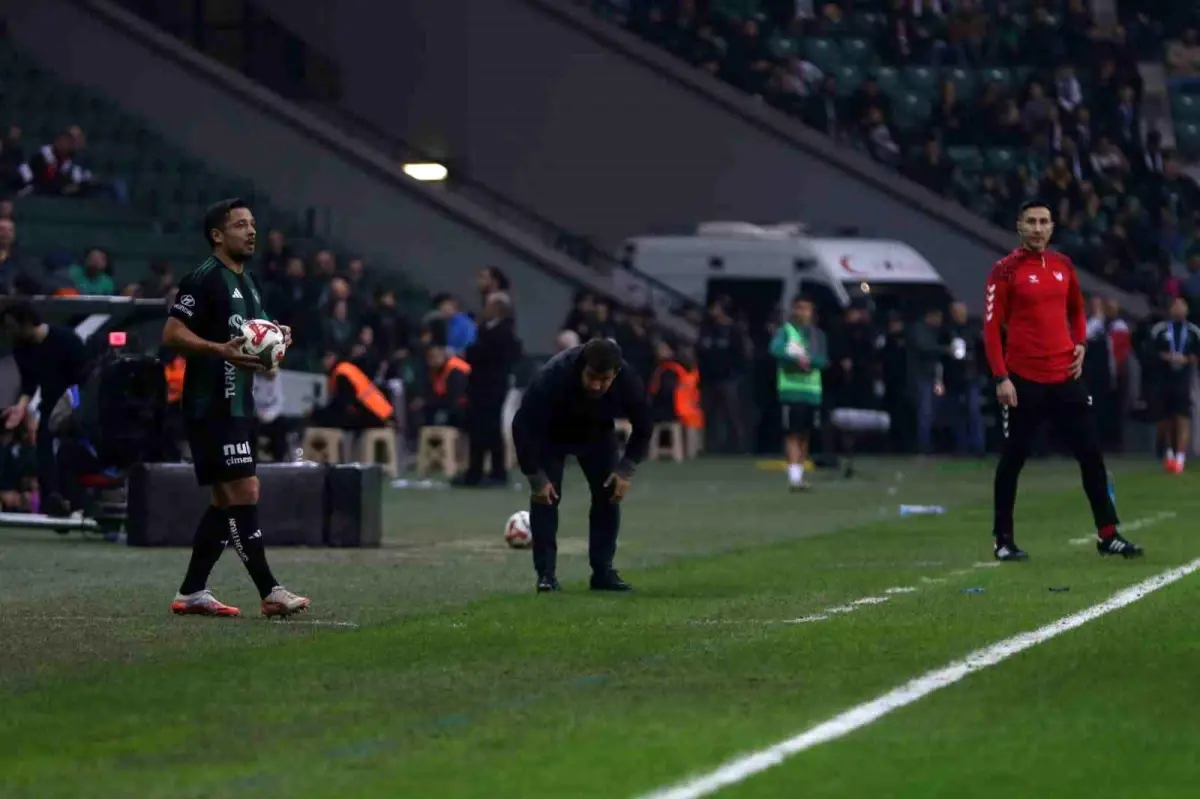 Kocaelispor ve Kasımpaşa Golsüz Beraberlikle Sahayı Paylaştı