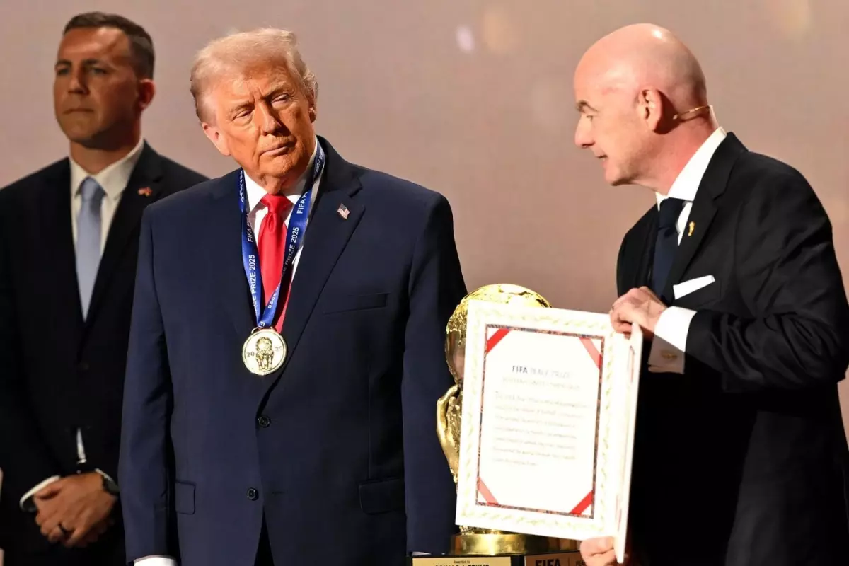 Trump’a ”Barış Ödülü” Veren FIFA, Kendi Kurallarını İhlal Etmekle Suçlanıyor