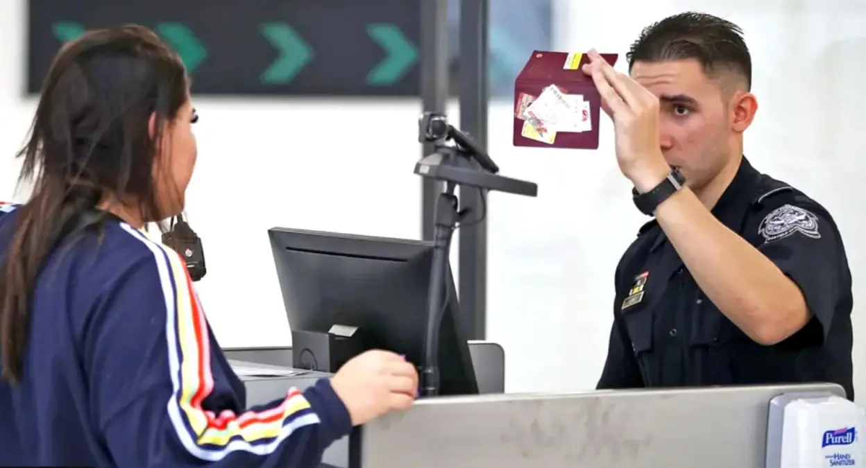 Trump’tan Zenginlere Hızlandırılmış Vize: Altın Kart Programı Açıklandı