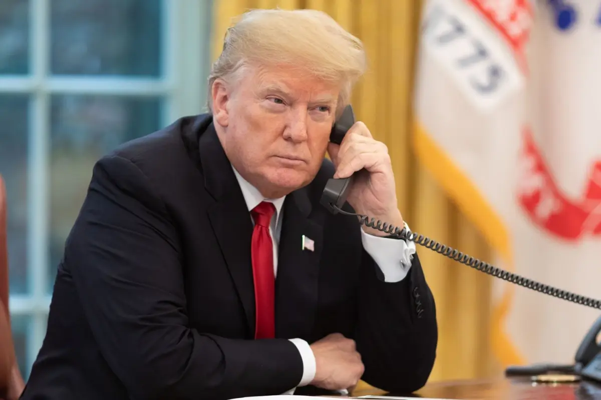 Trump’tan Maduro’ya Telefon: Hayatını Kurtarmak İçin Venezuela’yı Derhal Terk Et