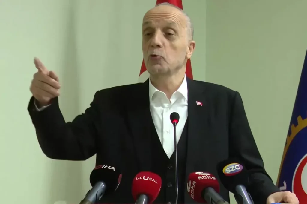 Atalay’dan Salondan Gelen ‘Diploma’ Çıkışı ve Çarpıcı Yanıt: “Maçın Sonuna Bakacaksın”