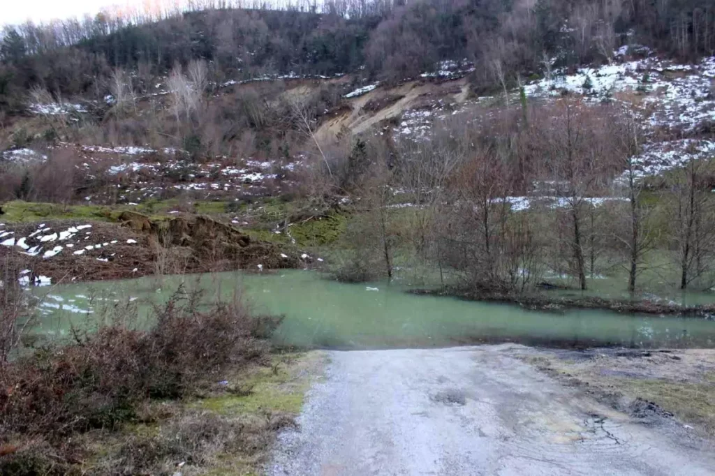 Türkeli’de Heyelan Tehlikesi: Navigasyon Faciası