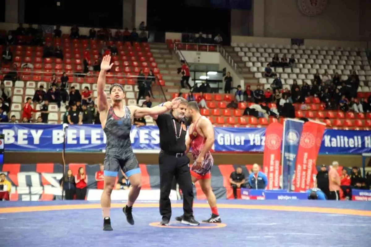 Türkiye Güreş Şampiyonası Gaziantep’te coşkulu bir finalle sona erdi