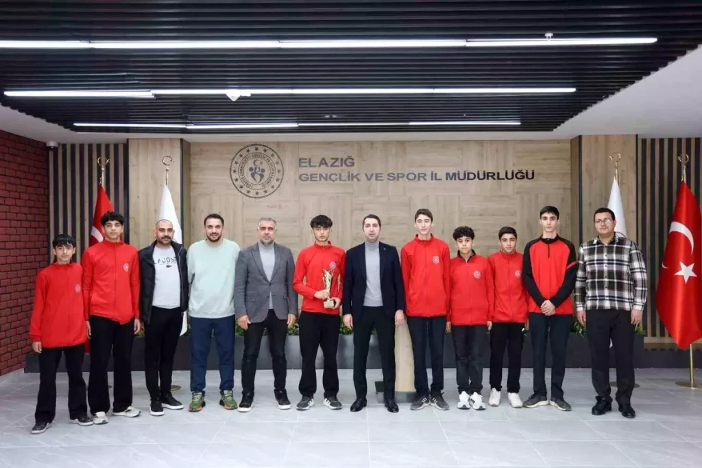 Elazığ Hokey Takımı Play-Off’ta İlk 4’e Girdi: Altyapıdan Gelen Büyük Zafer