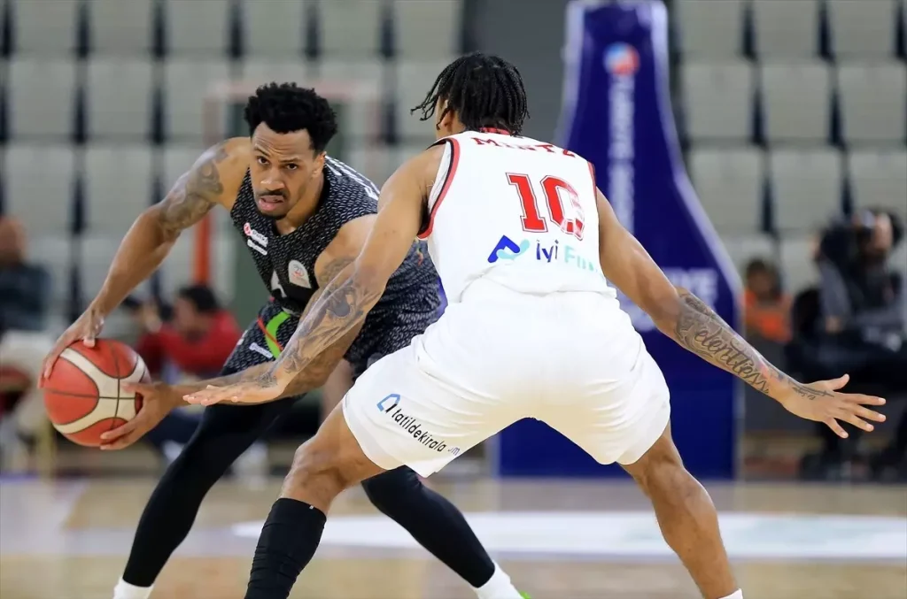 Tarihi Maçta Aliağa Petkimspor Uzatmada Kazandı