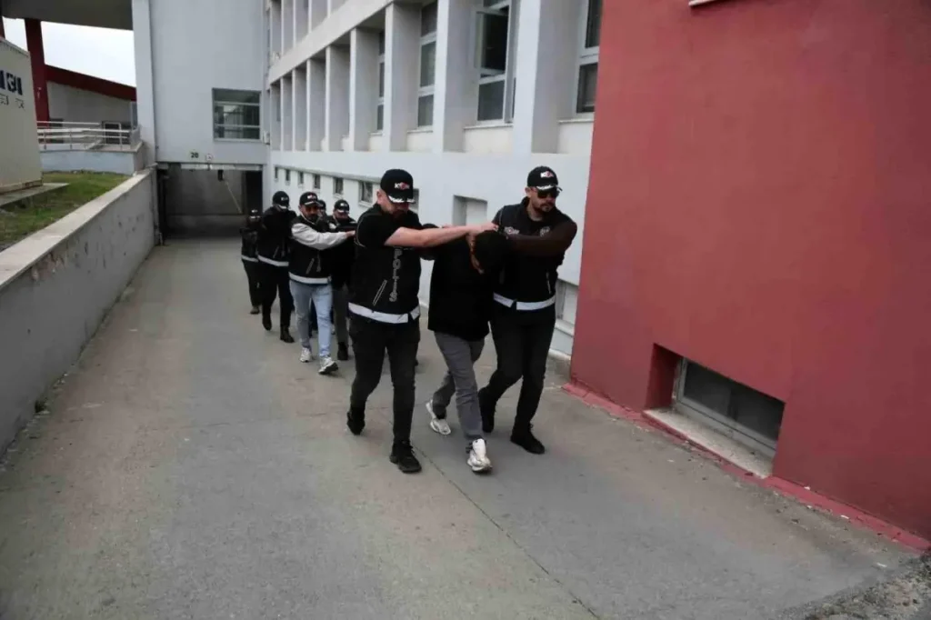 Adana’da Korkutan Haraç Çetesi Cinayetle Çökertildi!