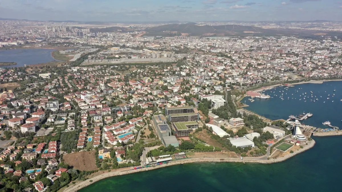 Tuzla, İl Olma Potansiyeliyle Öne Çıkıyor