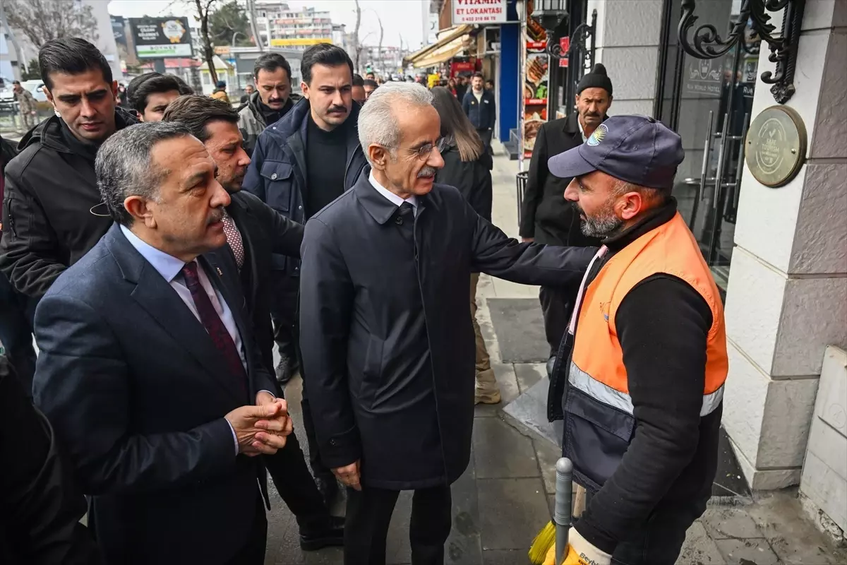 Uraloğlu’ndan Terörsüz Türkiye Vurgusu ve Van’da Dev Yatırımlar