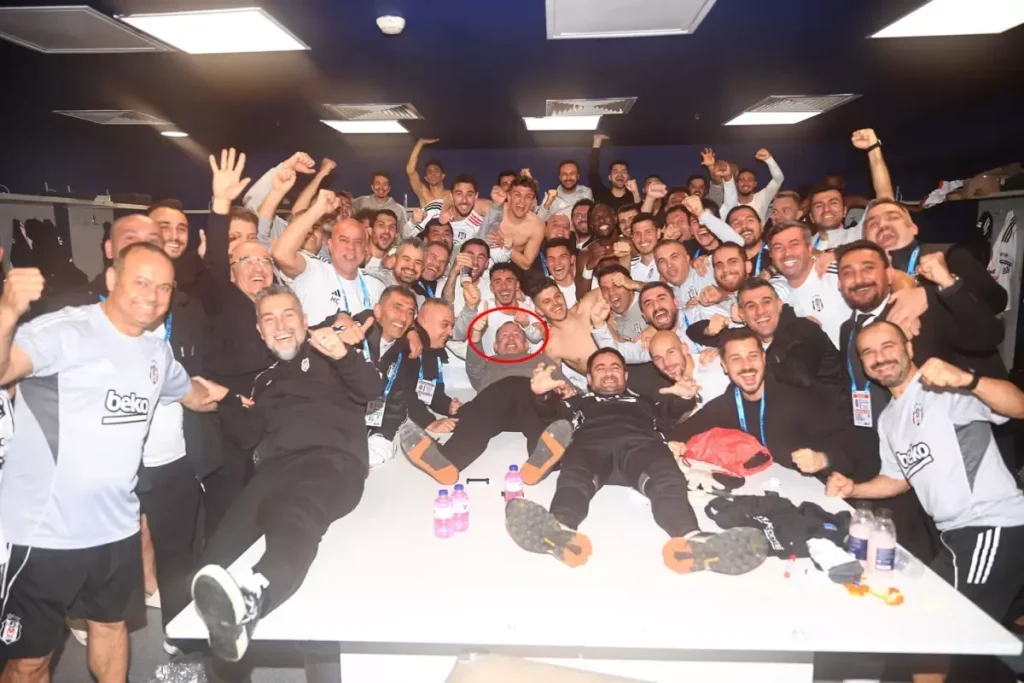 Ümit Özat, Sergen Yalçın’a Sert Eleştiri: “İşi Şova Dökmüş, Bu Ne Ya?”