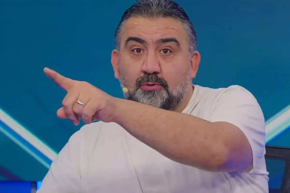 Ümit Özat’tan Fenerbahçe’nin Yıldızına Olay Sözler: ‘Buraya Mukavele Yapmaya Gelmişsin’