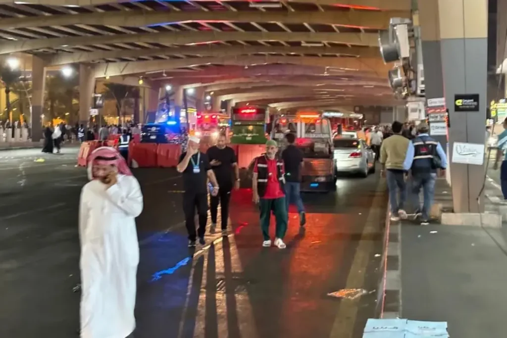 Umre için Mekke’ye giden Türk kafileye otobüs çarptı: Ölü ve yaralılar var