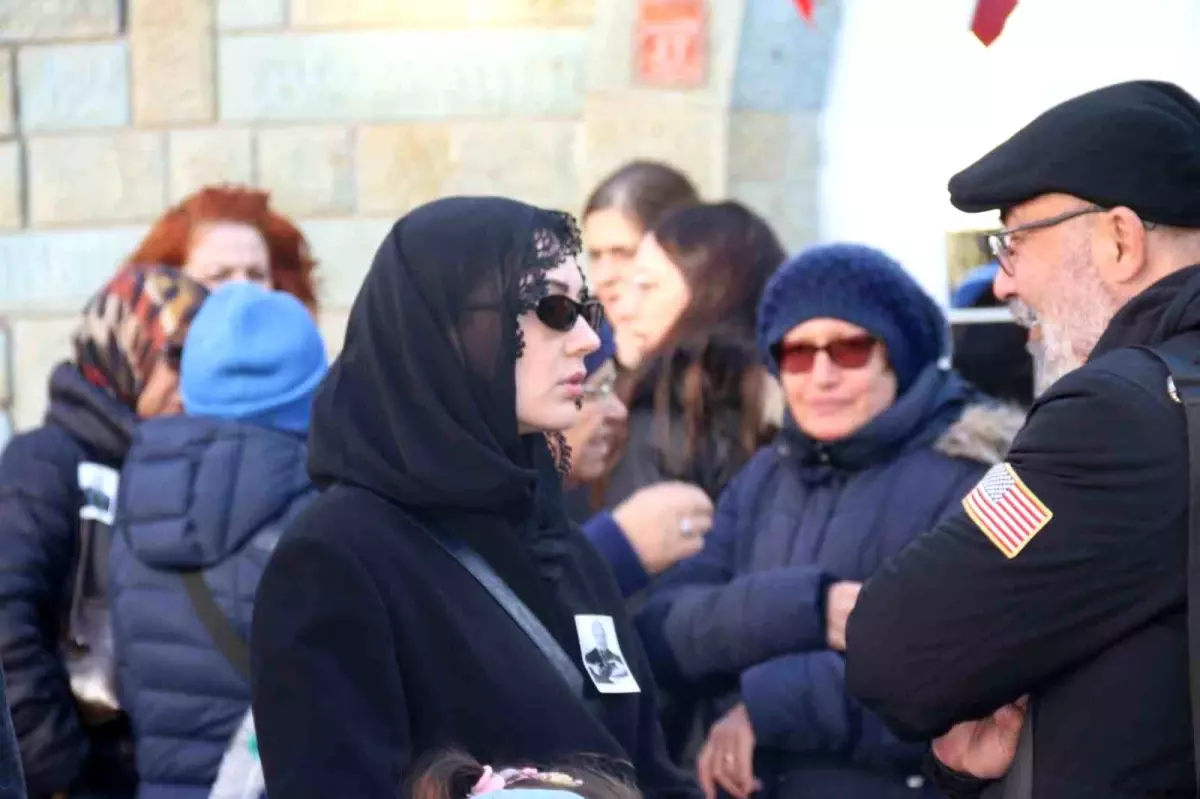 Burcu Özberk’in Dedesine Veda