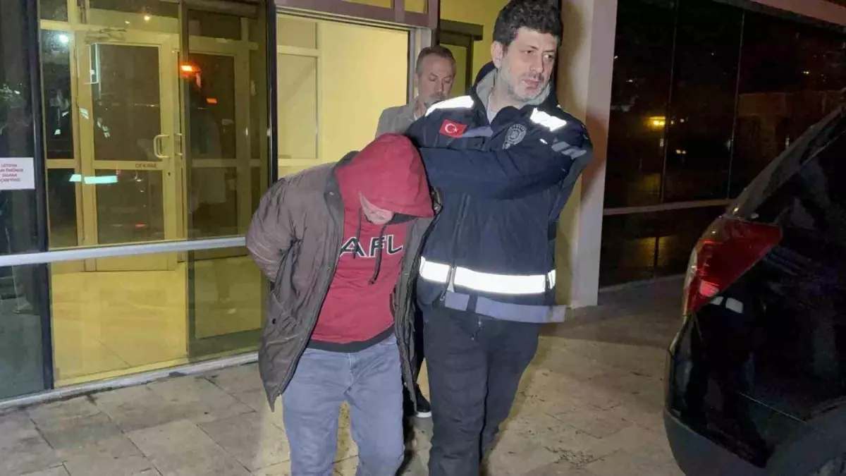 Samsun’da Üvey Oğul Cinayeti: Babası Bıçakla Öldürdü, Tutuklandı